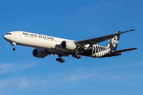 air new zealand 777 300er.